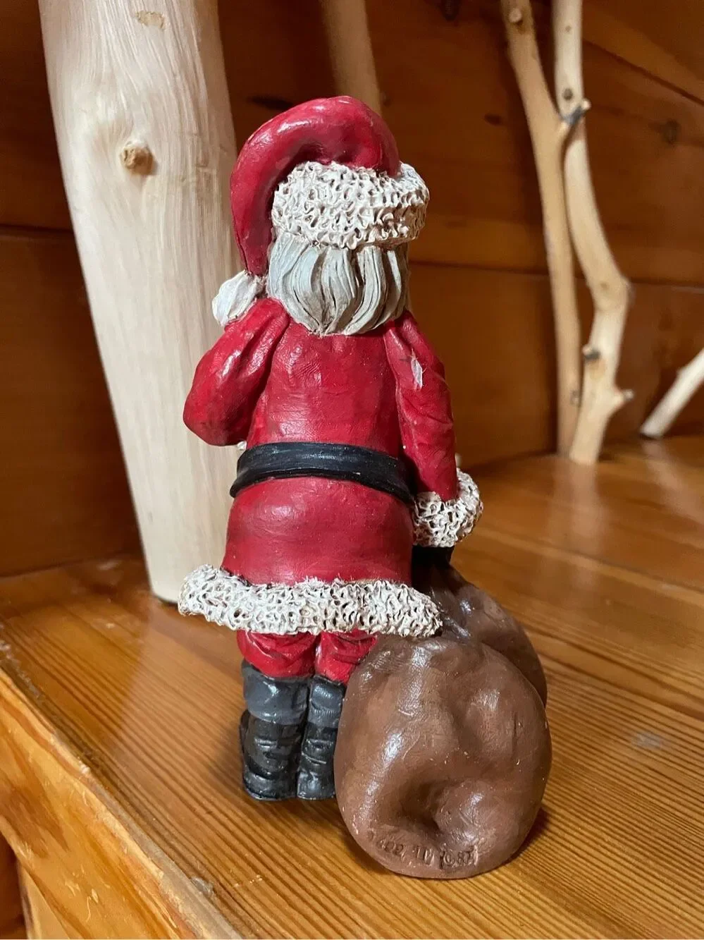 Vintage 1987 Hand-Painted Santa Figurine – 7